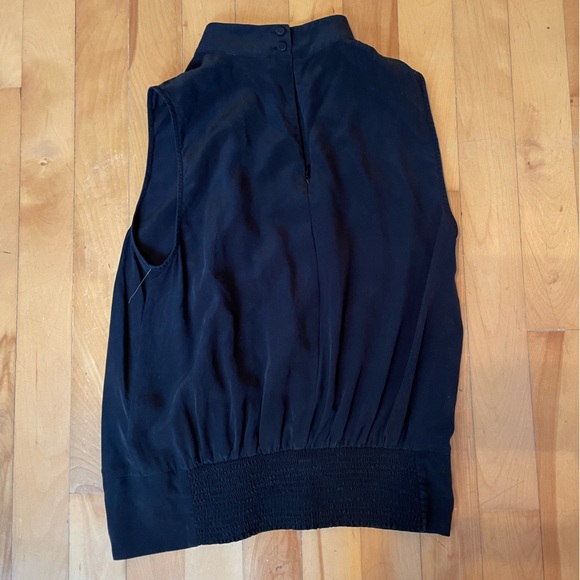 Frame Womens Black Keyhole Hidden Back Zipper Blouse Tank Top Shirt size small - Picture 2 of 12